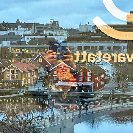 9pl (Magne Larsen) - Venteværelse Jul