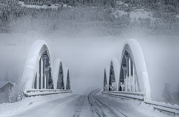 9 pl (Monica Tronsmoen) - Snowbridge